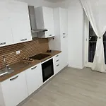 Casa Ideale Tim Appartmanti Moderni Vicina Al Centro Διαμέρισμα *
