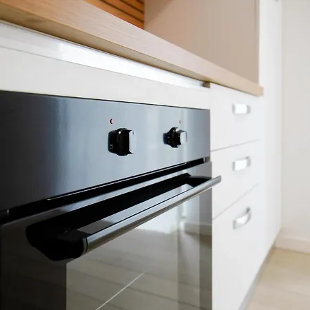 Διαμέρισμα Casa Ideale Tim Appartmanti Moderni Vicina Al Centro