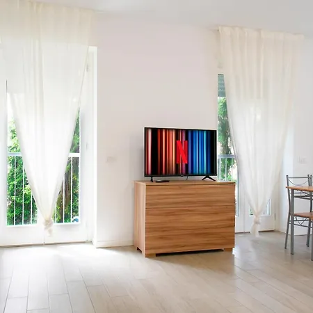 Casa Ideale Tim Appartmanti Moderni Vicina Al Centro