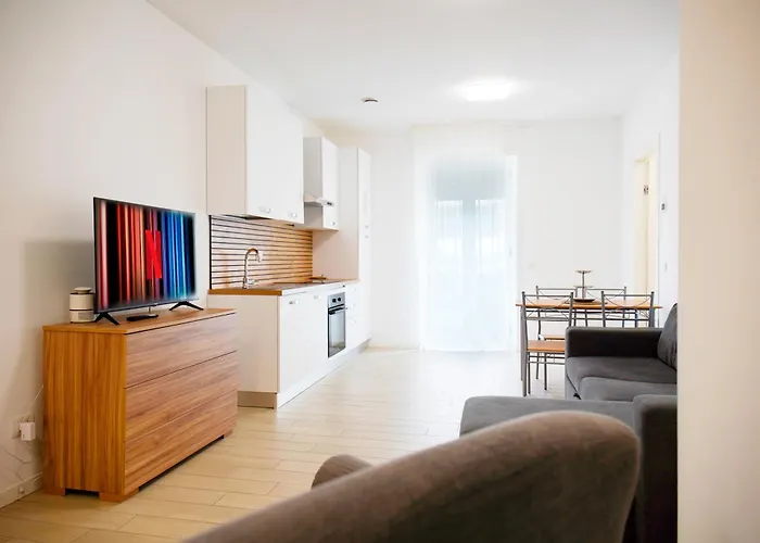 Casa Ideale Tim Appartmanti Moderni Vicina Al Centro Lägenhet *