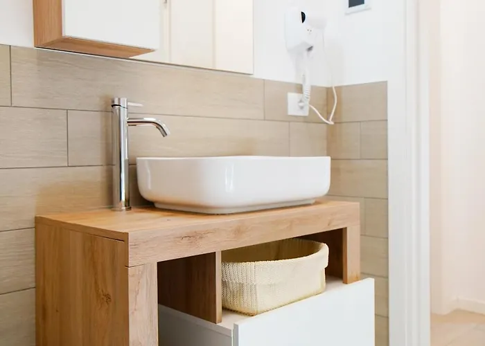 Casa Ideale Tim Appartmanti Moderni Vicina Al Centro Lejlighed