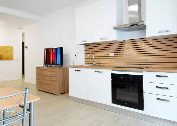 Casa Ideale Tim Appartmanti Moderni Vicina Al Centro * Lecco