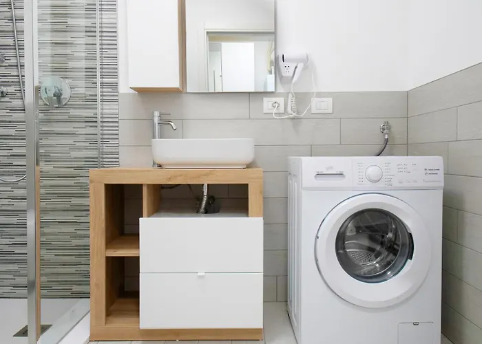 Lägenhet Casa Ideale Tim Appartmanti Moderni Vicina Al Centro *