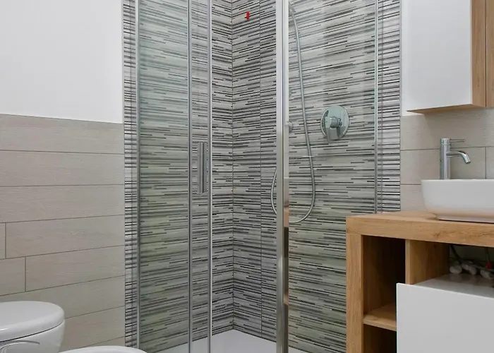 Casa Ideale Tim Appartmanti Moderni Vicina Al Centro Lägenhet Lecco