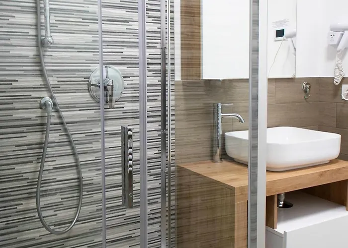 Casa Ideale Tim Appartmanti Moderni Vicina Al Centro Lägenhet Lecco