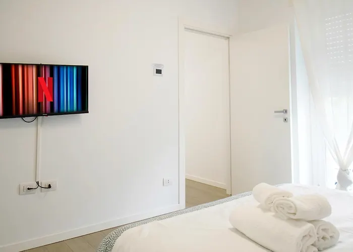 Casa Ideale Tim Appartmanti Moderni Vicina Al Centro Lägenhet