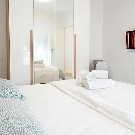 Casa Ideale Tim Appartmanti Moderni Vicina Al Centro *