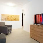 Casa Ideale Tim Appartmanti Moderni Vicina Al Centro